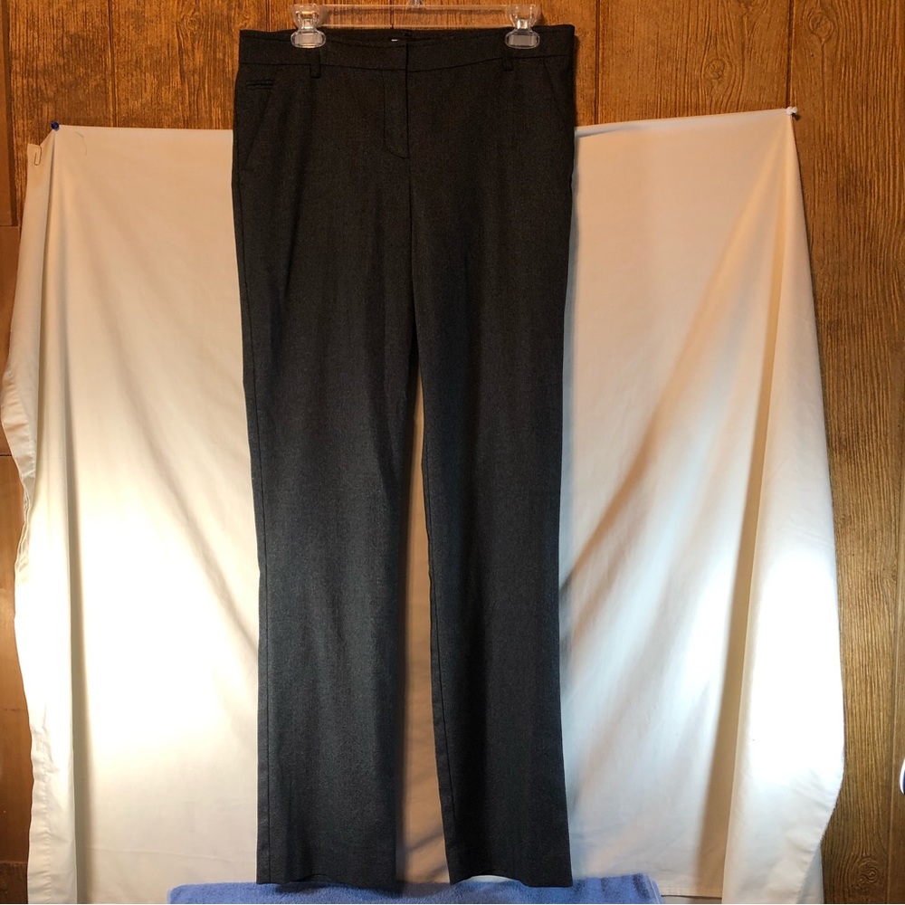 TAHARI  Women’s gray linen slacks 12